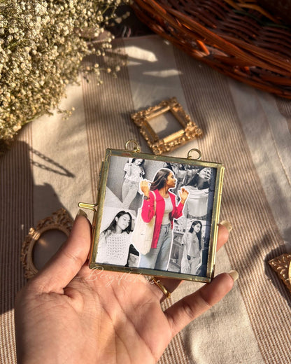 Vintage pop up collage frame