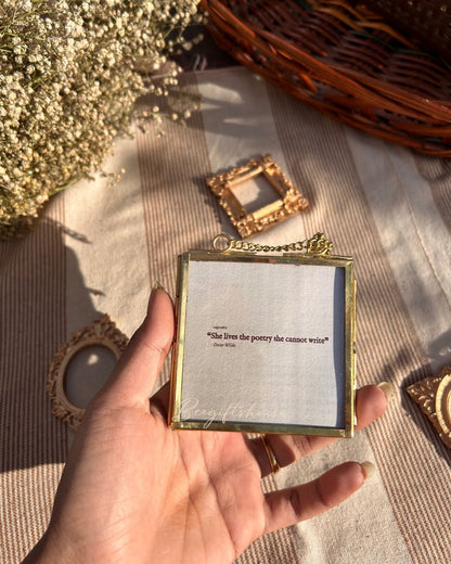 Vintage pop up collage frame