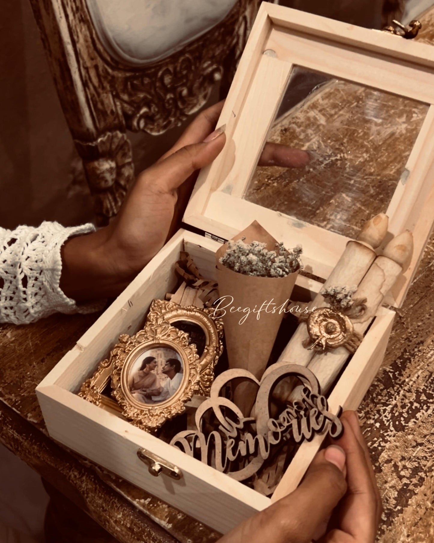 Historical antique theme box